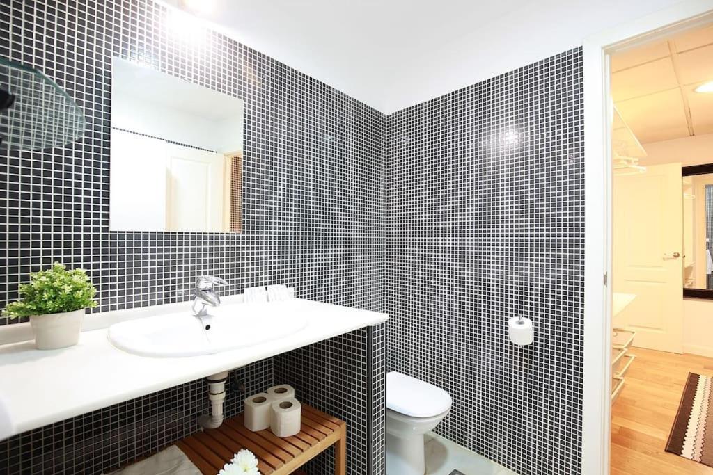 Nuevo Estudio Centro Sevilla. Ac/Wifi Castellar 56 Buitenkant foto